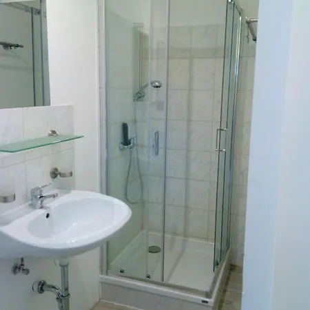 Familienappartement In Zentrum דירה *